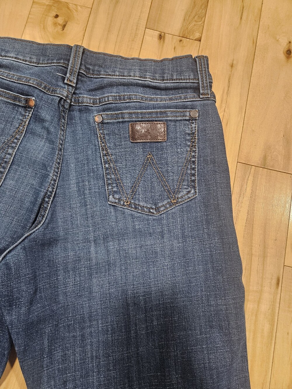 Wrangler Retro Relaxed Boot Boys 16 Husky - Picture 7 of 9